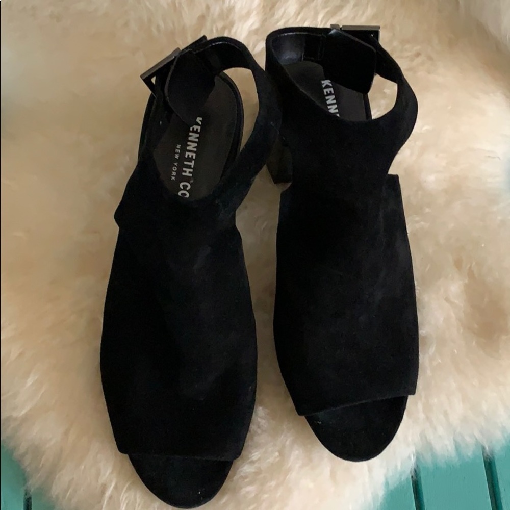 Heals - Picture 2 of 5